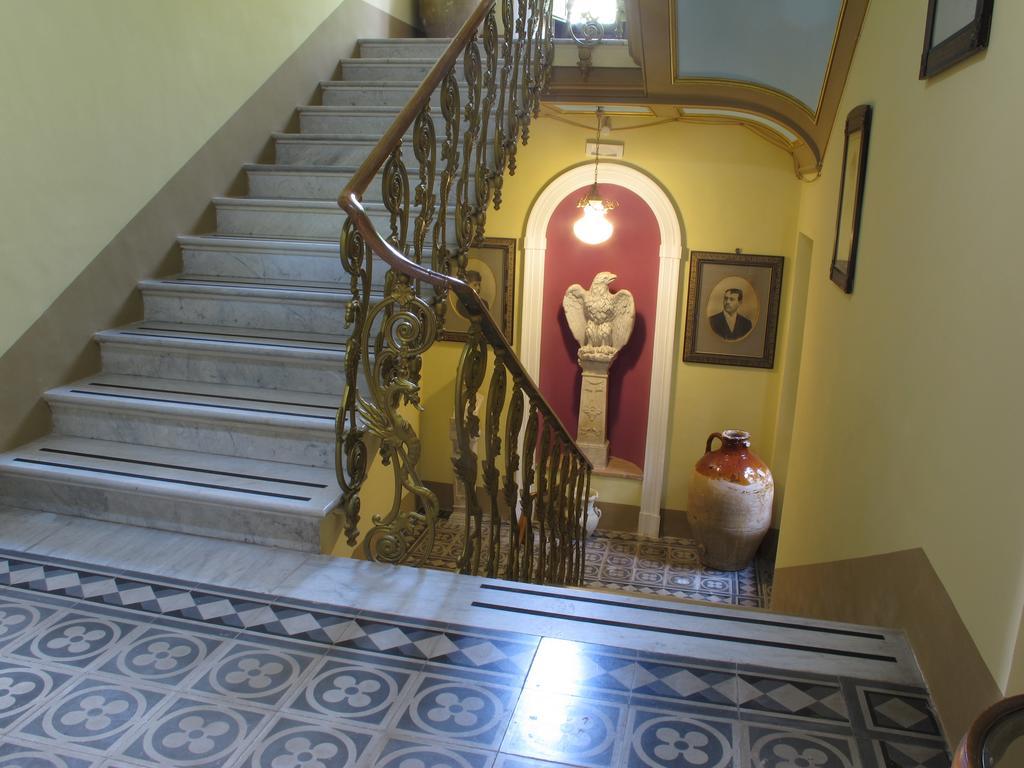 ホテル Palazzo Diamante Calascio エクステリア 写真
