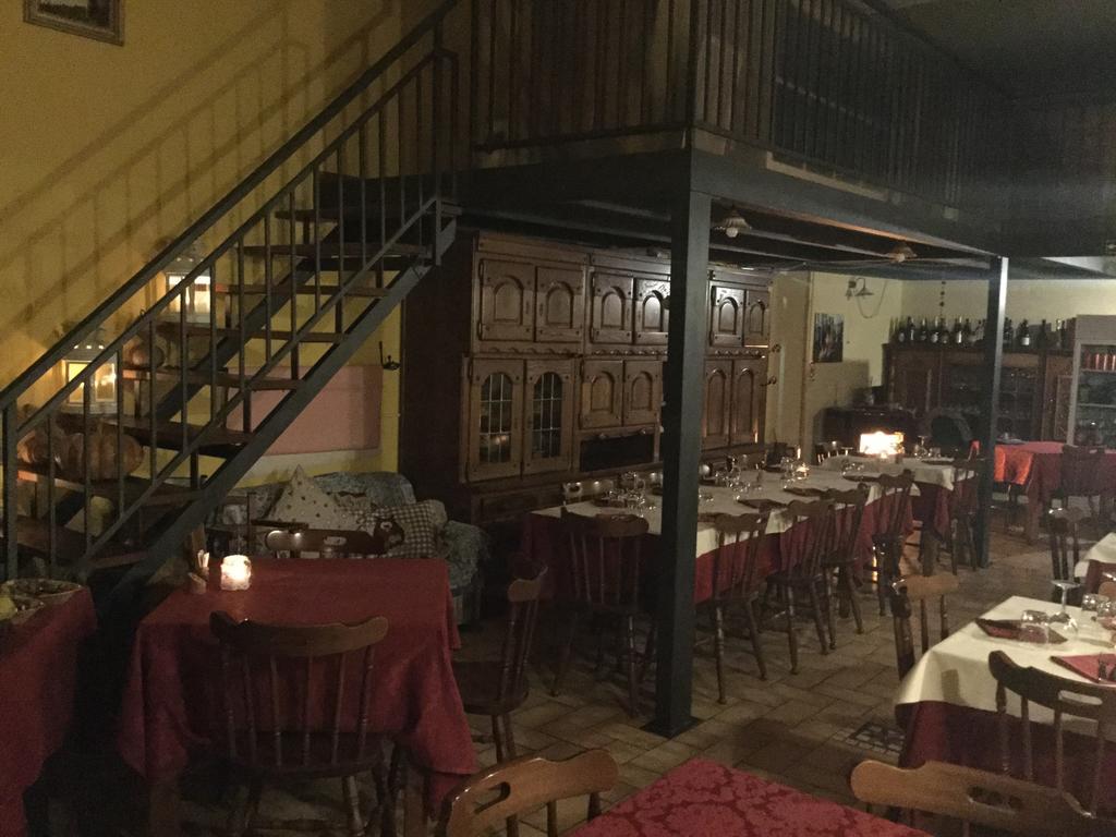 ホテル Palazzo Diamante Calascio エクステリア 写真