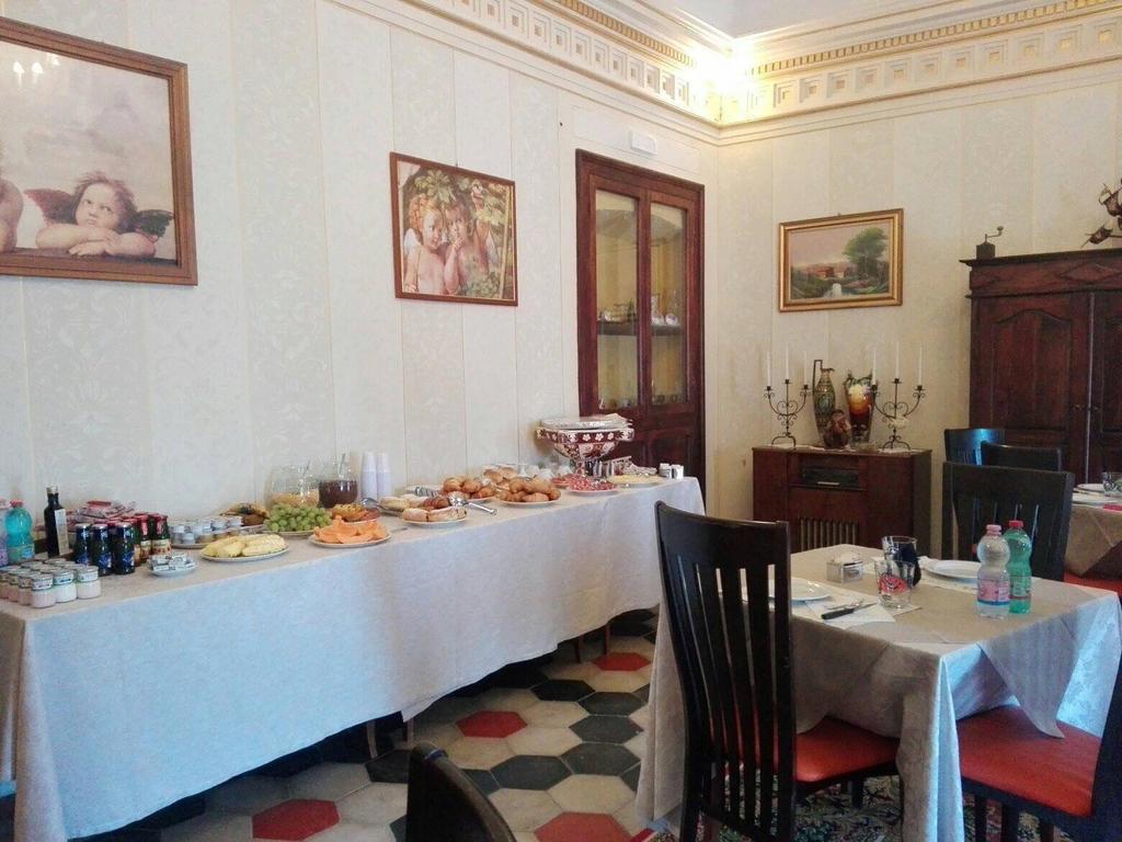 ホテル Palazzo Diamante Calascio エクステリア 写真